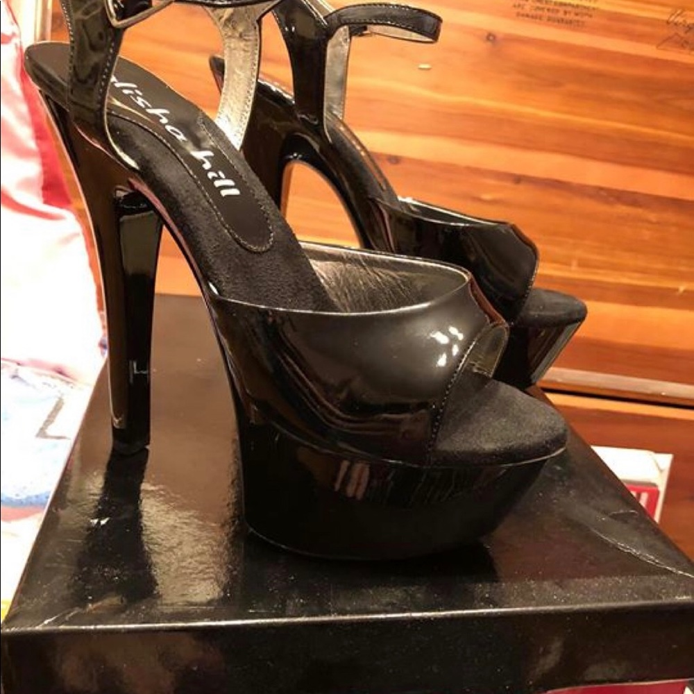 Alisha Hill platform heel size 7.5 Brand New,